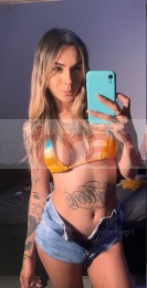 Hola mis amores soy diana una chica trans muy cariñosa femenina buenta