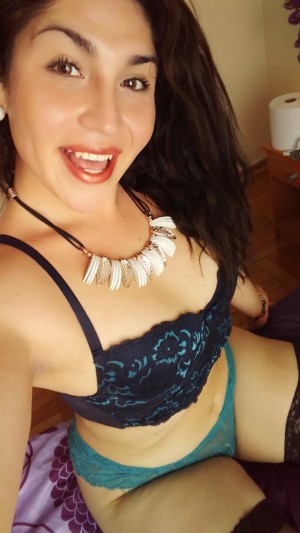 Alondrita Escort Travestis en Santiago |  Alondrita linda pendejita romantica & caliente 🌸🌸, Bella & simpatica trans